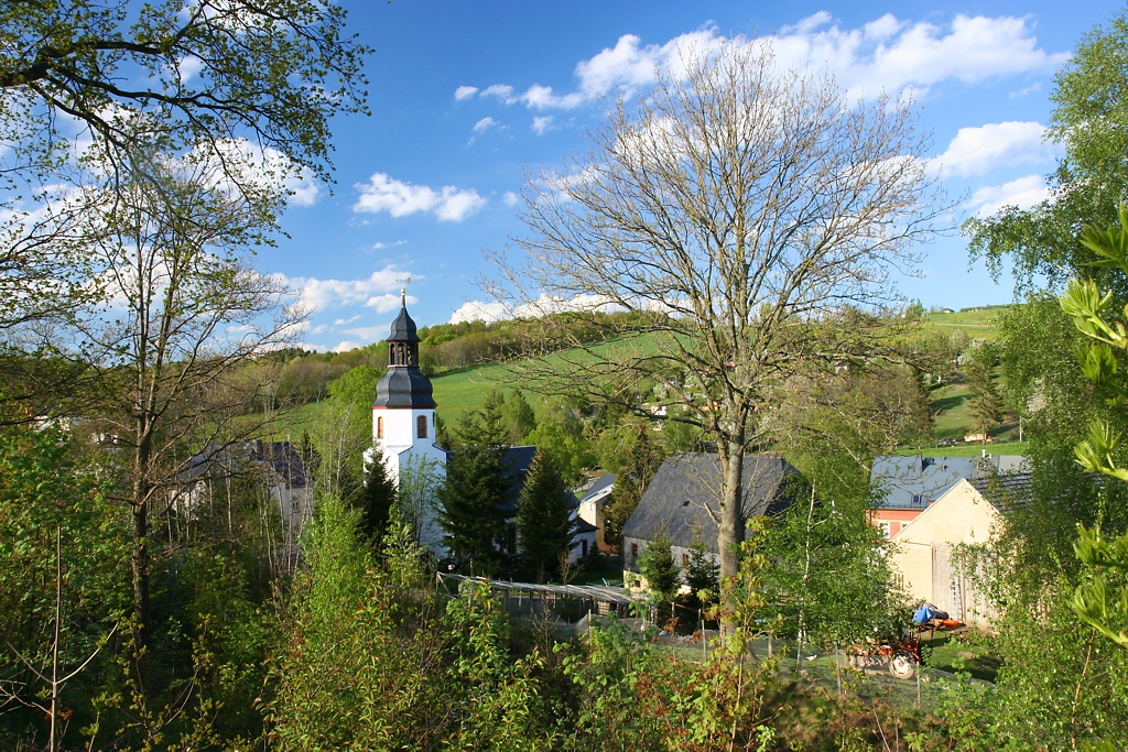 Blick auf die Kirche von Auerbach